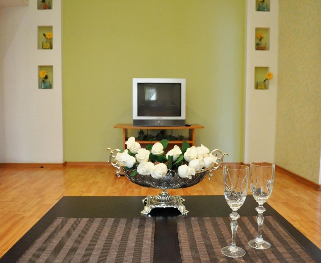 Apartment On Karbyshewa 1 Grodno Exterior foto